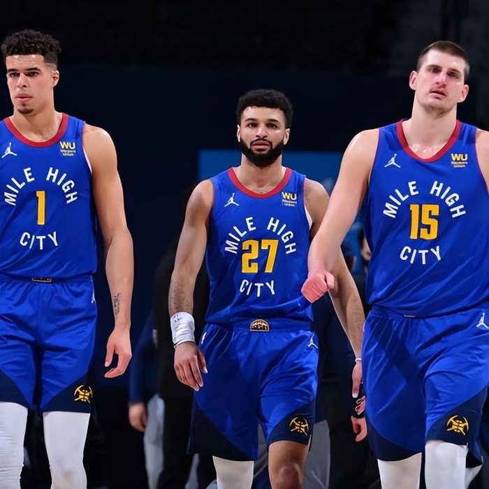 同样是带队夺取了1个总冠军，字母哥和约基奇历史地位谁更高？