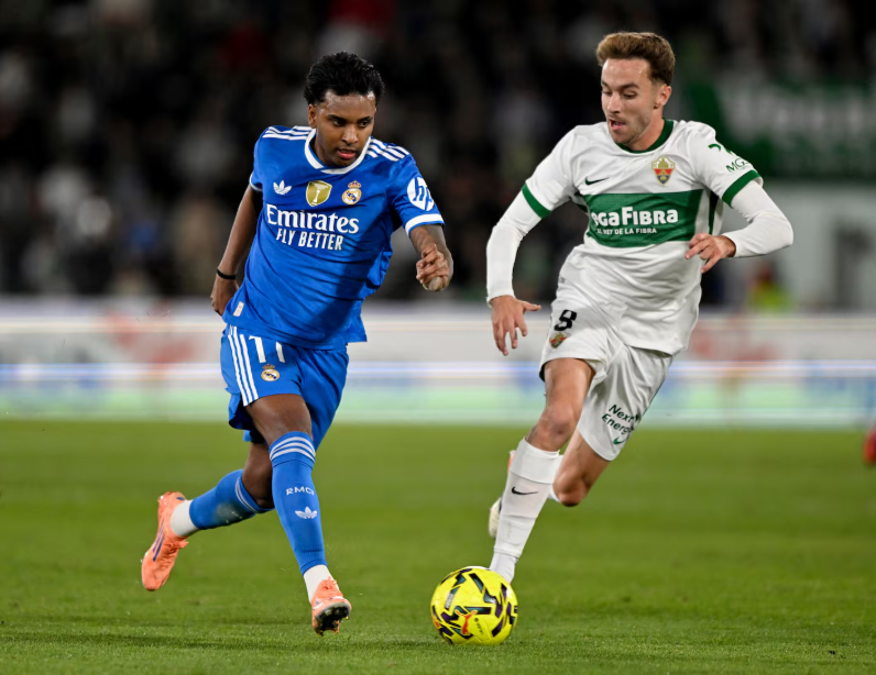 凭借《如鸢》，灵犀10月收入狂飙至榜4，米哈游再次跌出前三