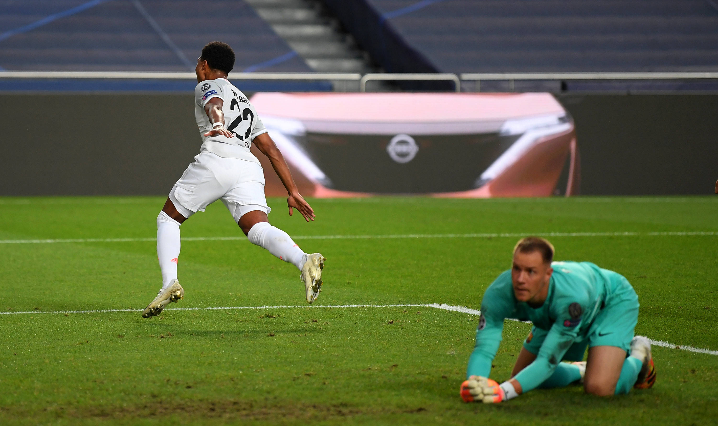 波士顿红袜在 2018 年赛季狂砍 108 胜，并在世界大赛中轻松击败道奇夺冠