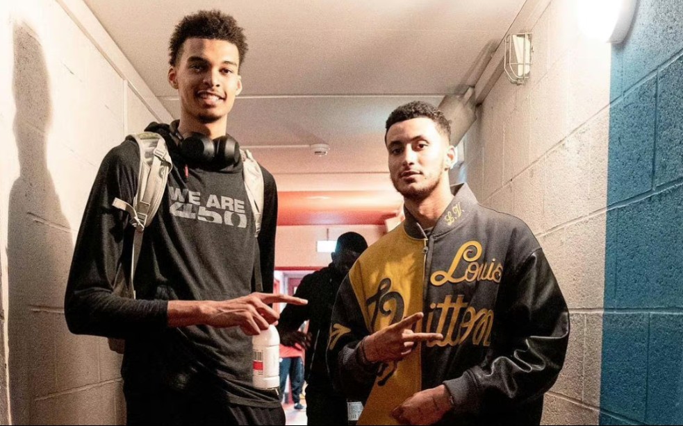 [中超]青岛西海岸小胜长春亚泰