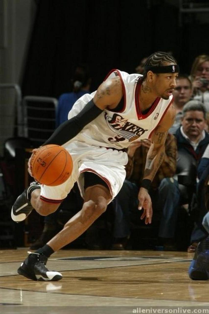 森林狼险胜独行侠升至西部第八 灰熊大胜黄蜂